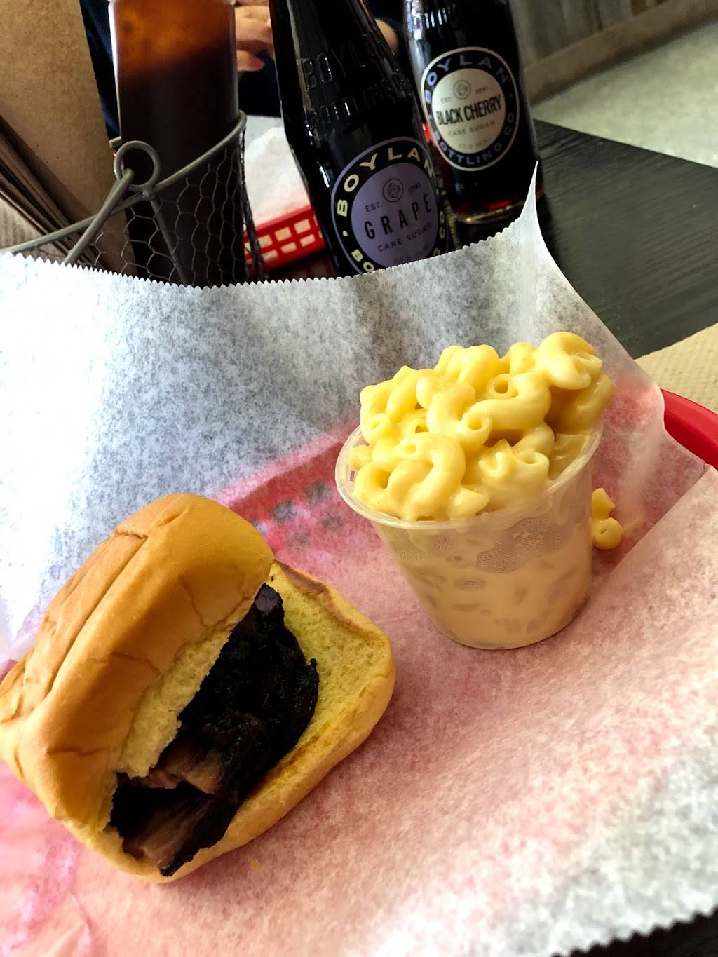 Smokin Wolf BBQ & More | meal takeaway | 199 Pantigo Rd, East Hampton, NY 11937, USA | 6316046470 OR +1 631-604-6470