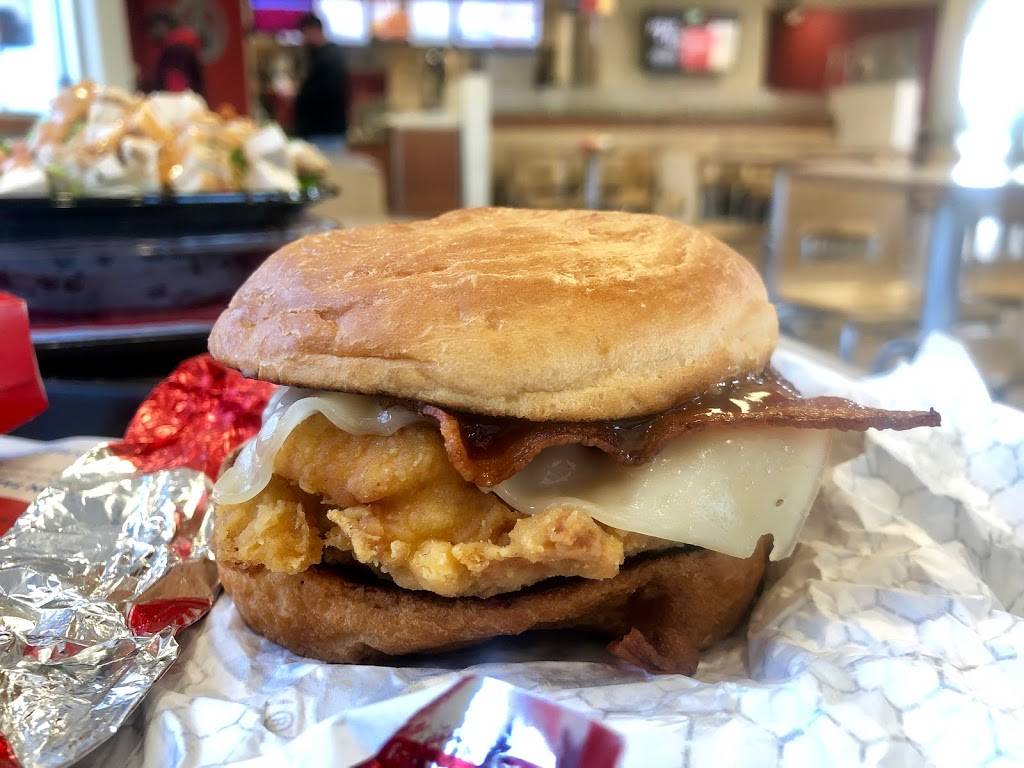 Wendys | restaurant | 929 N Arizona Ave, Gilbert, AZ 85233, USA | 4805580285 OR +1 480-558-0285