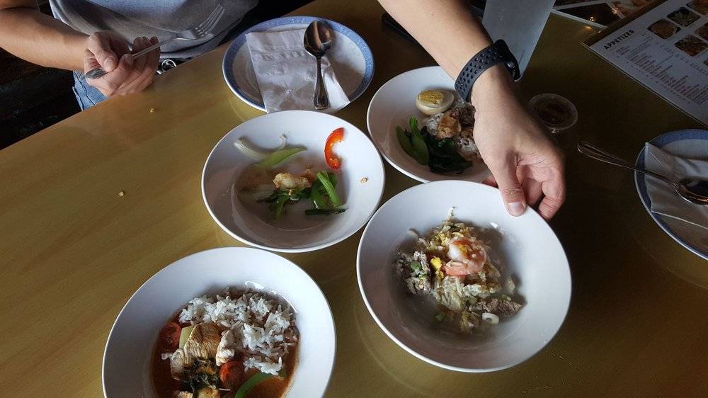 Tumnak Thai Food & Pho | restaurant | 5267 Hollywood Blvd, Los Angeles, CA 90027, USA | 3235937931 OR +1 323-593-7931