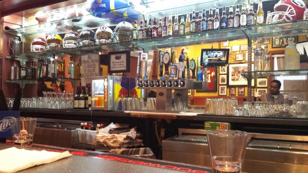 Baumhowers Victory Grille - Vestavia Hills | restaurant | 1270 Montgomery Hwy, Vestavia Hills, AL 35216, USA | 2054037474 OR +1 205-403-7474