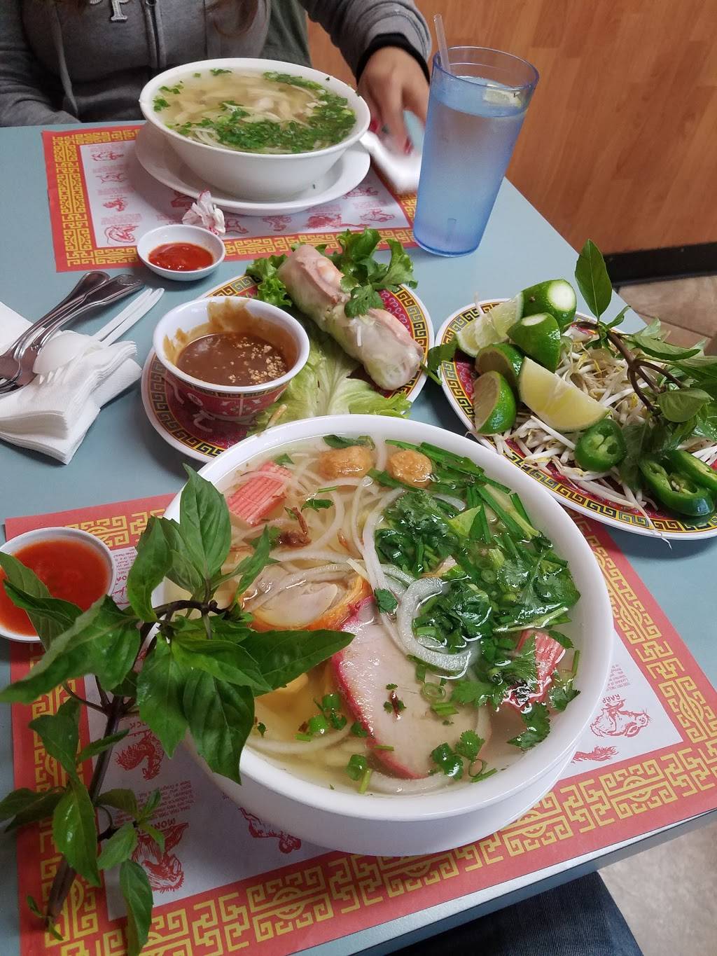 Phở Long Beach | restaurant | 511 W Willow St, Long Beach, CA 90806, USA | 5629880900 OR +1 562-988-0900