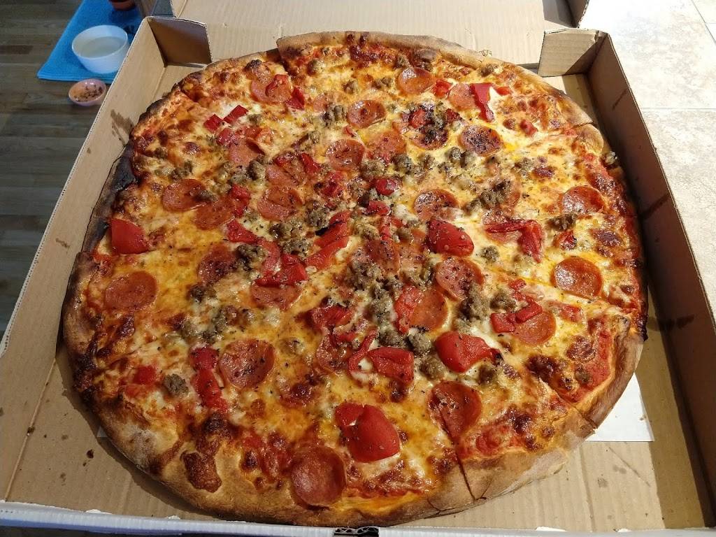 Hubbard Park Pizza | meal delivery | 843 W Main St, Meriden, CT 06451, USA | 2036398941 OR +1 203-639-8941