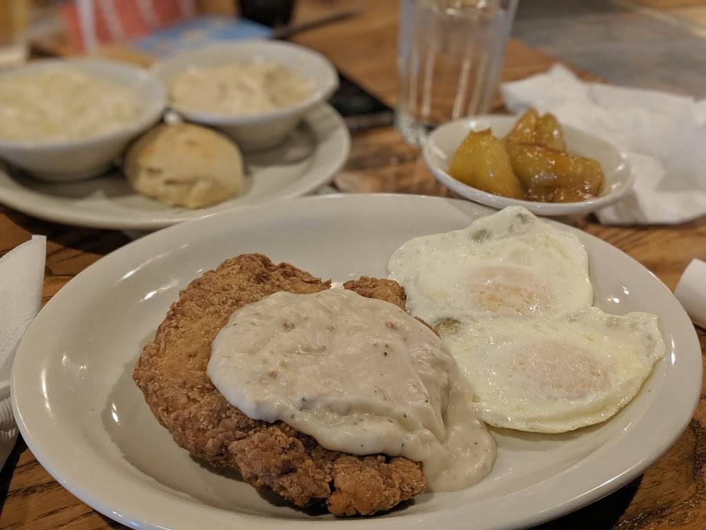 Cracker Barrel Old Country Store | restaurant | 2494 Airport Rd, Jackson, MI 49202, USA | 5177835300 OR +1 517-783-5300