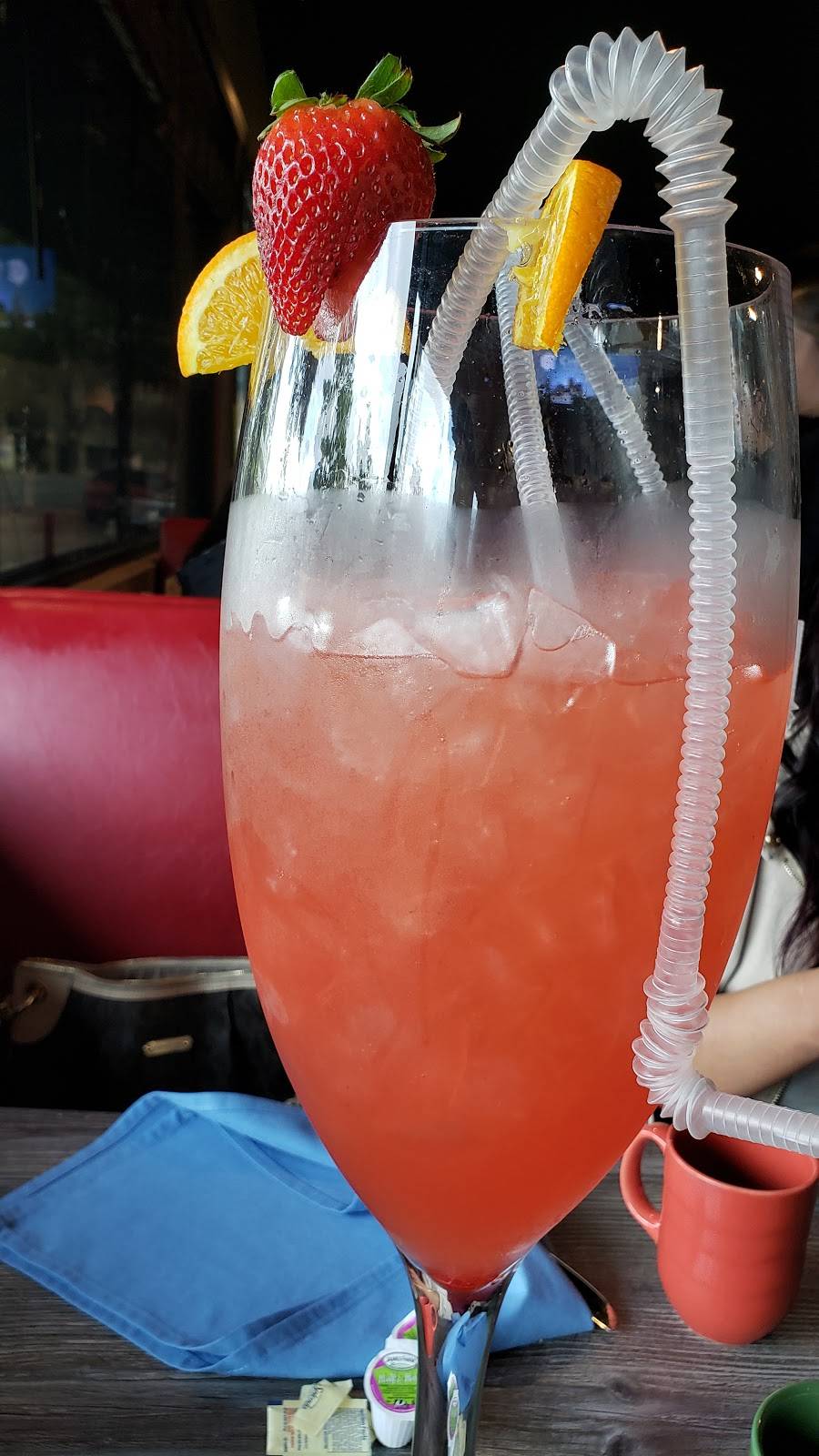 Mimosas Gourmet | restaurant | 30 S El Dorado St, Stockton, CA 95202, USA | 2099100156 OR +1 209-910-0156