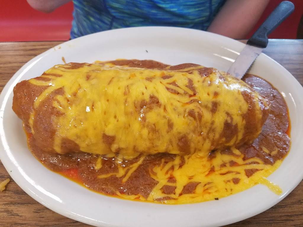 La Esquinita Mexican Restaurant & Meat Market | restaurant | 14624 Shepherd Rd, Atascosa, TX 78002, USA | 2106224100 OR +1 210-622-4100