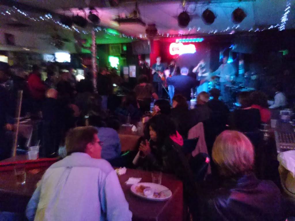 Chris Club | restaurant | 7330, 656 Benicia Rd, Vallejo, CA 94591, USA | 7075522916 OR +1 707-552-2916