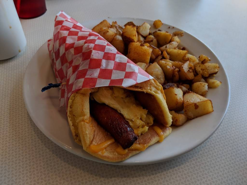 Route 42 Diner and Dairy Bar | restaurant | 2825 County Rd 42, Windsor, ON N0R 1L0, Canada | 5199665992 OR +1 519-966-5992