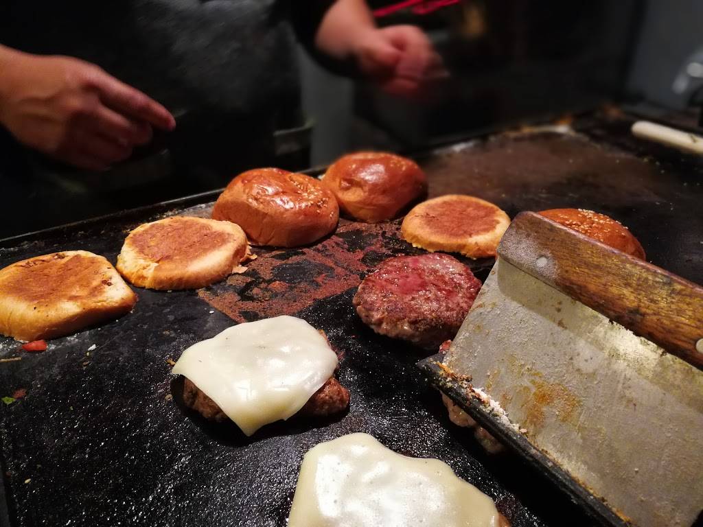 Burger House | restaurant | El Refugio, 21440 Tecate, B.C., Mexico | 016651043509 OR +52 665 104 3509