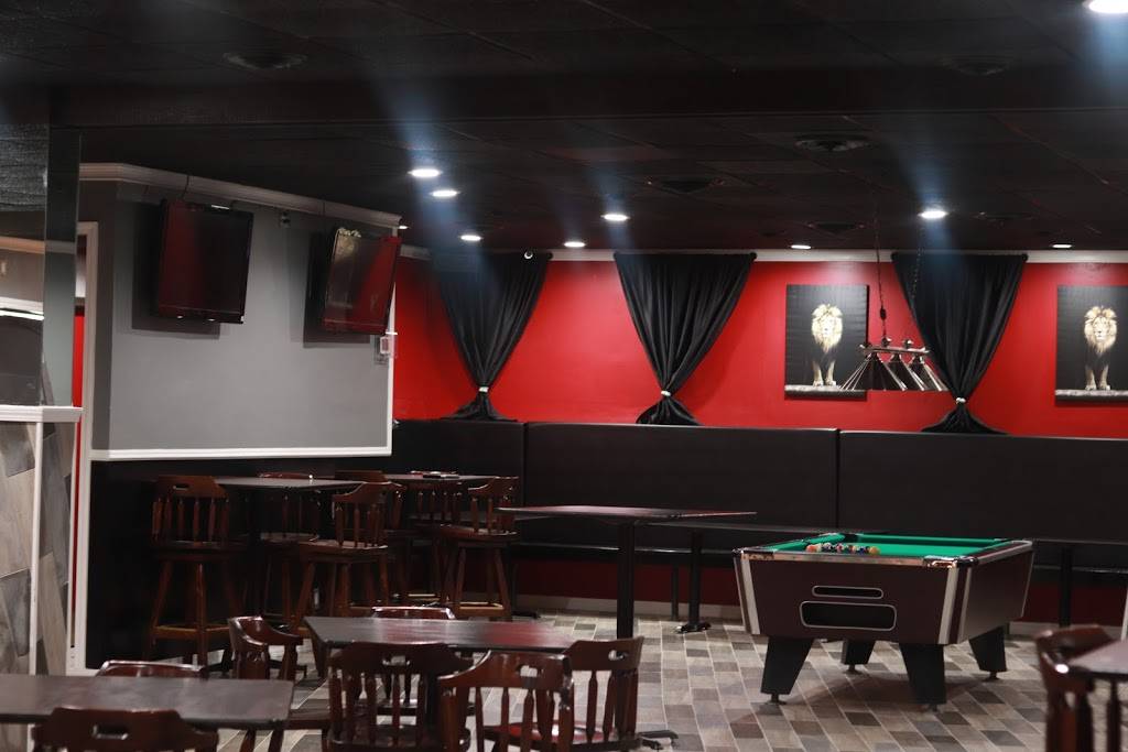 Easy Street Saloon of Eastpointe and Roseville | restaurant | 16101 E 10 Mile Rd, Eastpointe, MI 48021, USA | 5865851124 OR +1 586-585-1124