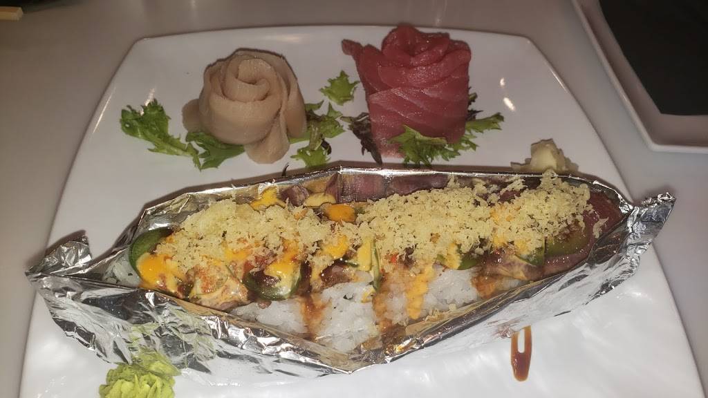 Rock N Roll Sushi & Hibachi | restaurant | 1548 Riverstone Pkwy, Canton, GA 30114, USA | 6788806450 OR +1 678-880-6450