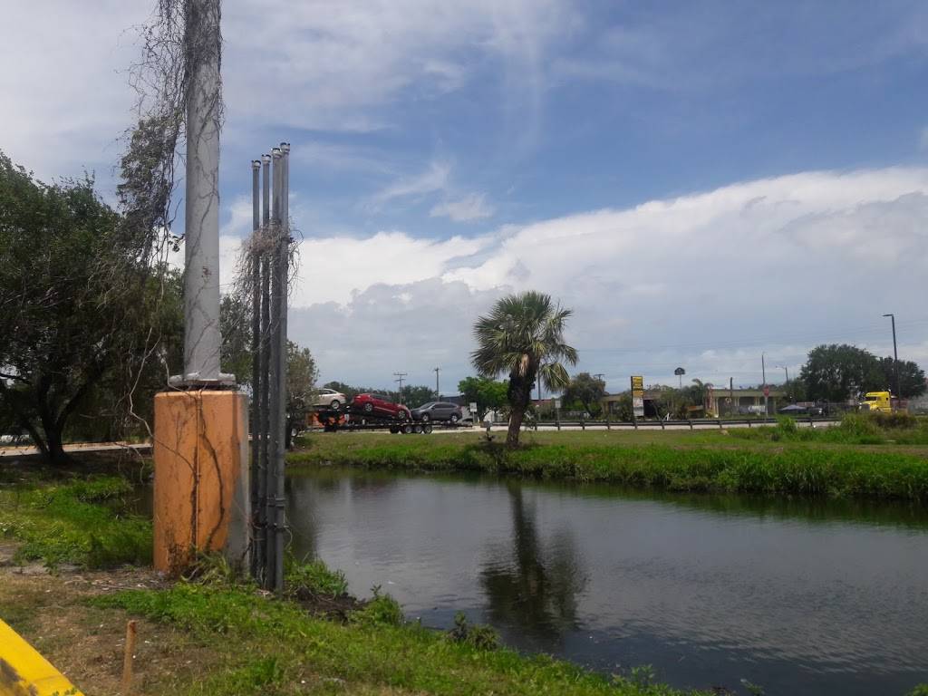 Pilot Travel Center | restaurant | 7300 Okeechobee Rd, Fort Pierce, FL 34945, USA | 7724600611 OR +1 772-460-0611