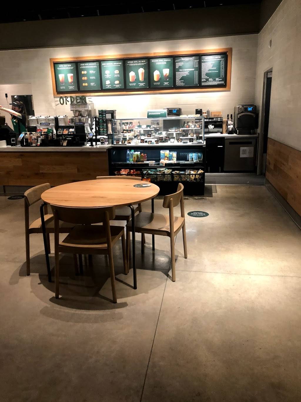 Starbucks | restaurant | 9379 Baymeadows Rd, Jacksonville, FL 32256, USA | 9046731913 OR +1 904-673-1913