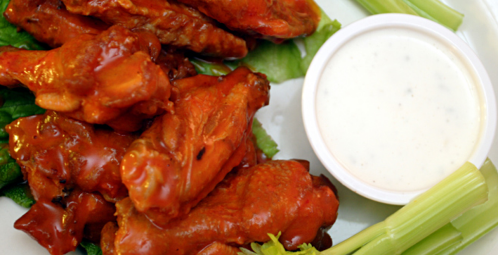 Queen’s Pizza & Wings | meal takeaway | 919 Upper Paradise Rd, Hamilton, ON L9B 2M9, Canada | 9053185050 OR +1 905-318-5050