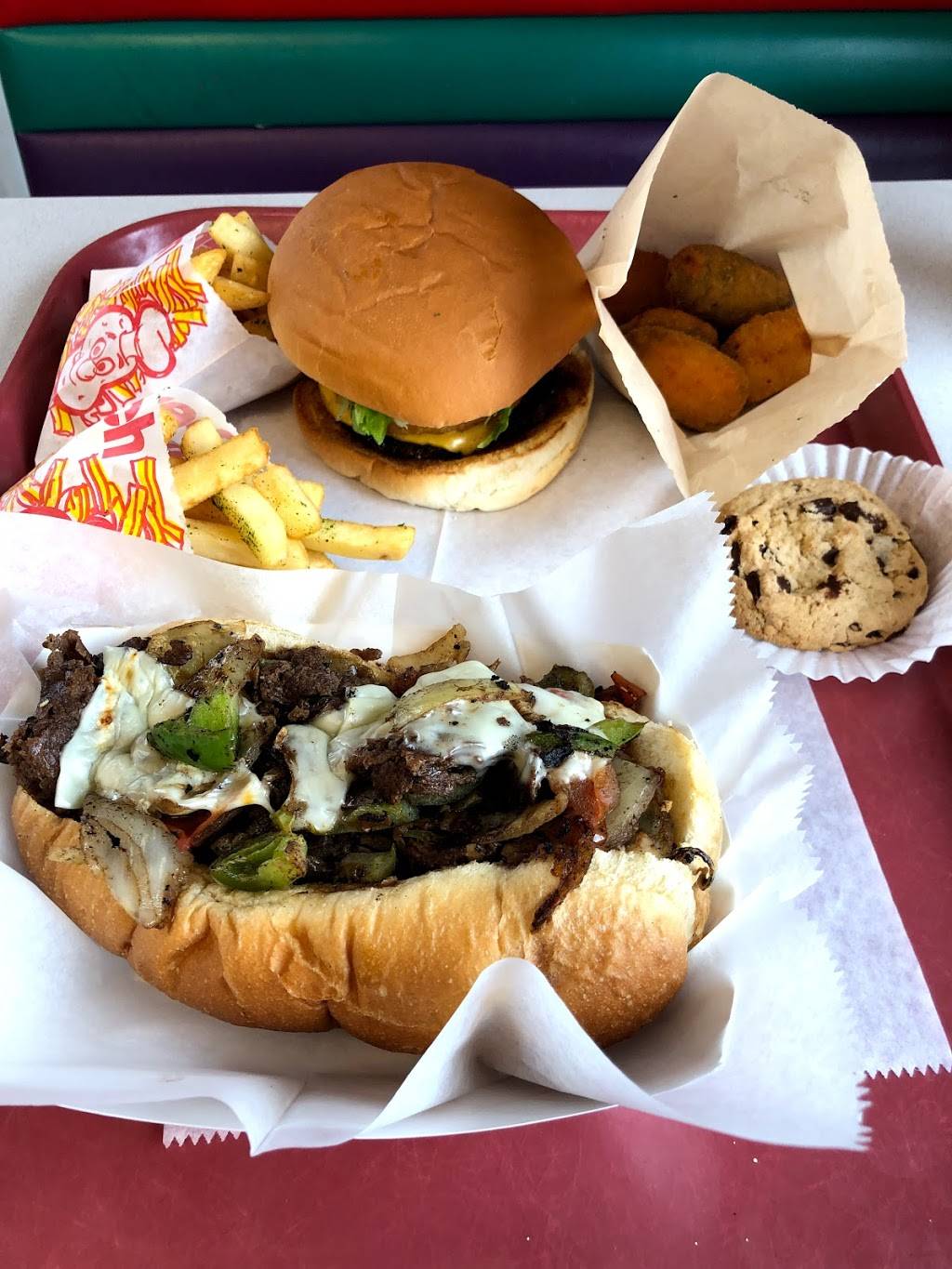 Big Burger | restaurant | 2519 S Madison St, Muncie, IN 47302, USA | 7652122767 OR +1 765-212-2767