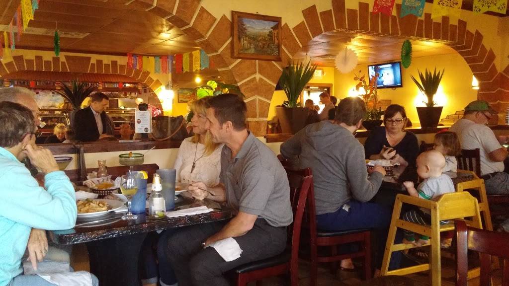 Los Compadres | restaurant | 2825 6th St SW, Cedar Rapids, IA 52404, USA | 3198261870 OR +1 319-826-1870