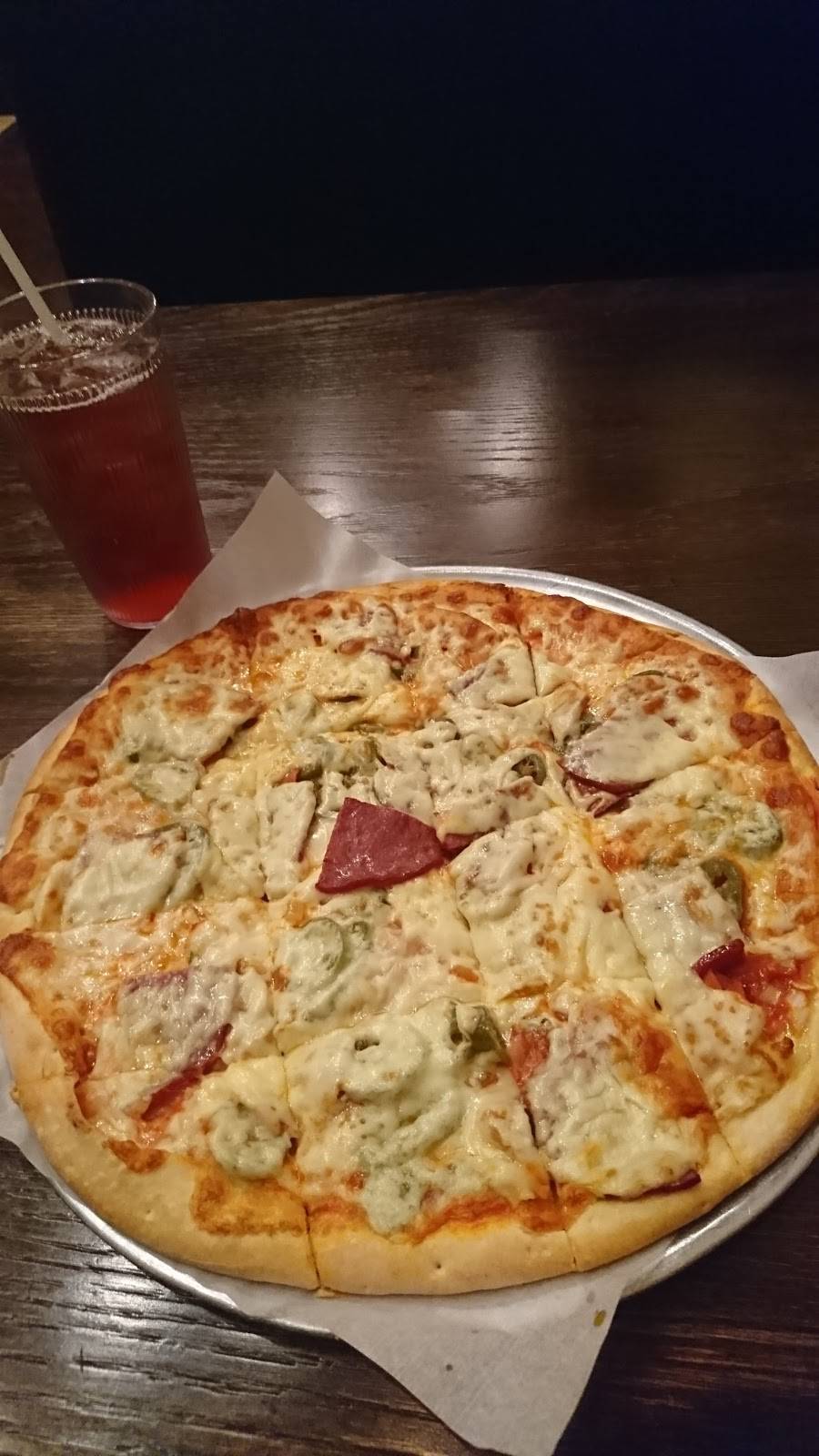 Georges Pizza | meal takeaway | 626 Franklin St, Pella, IA 50219, USA | 6416282802 OR +1 641-628-2802