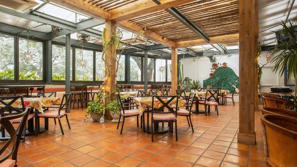 Los Tios | restaurant | 5161 San Felipe St #100, Houston, TX 77056, USA | 7136236103 OR +1 713-623-6103