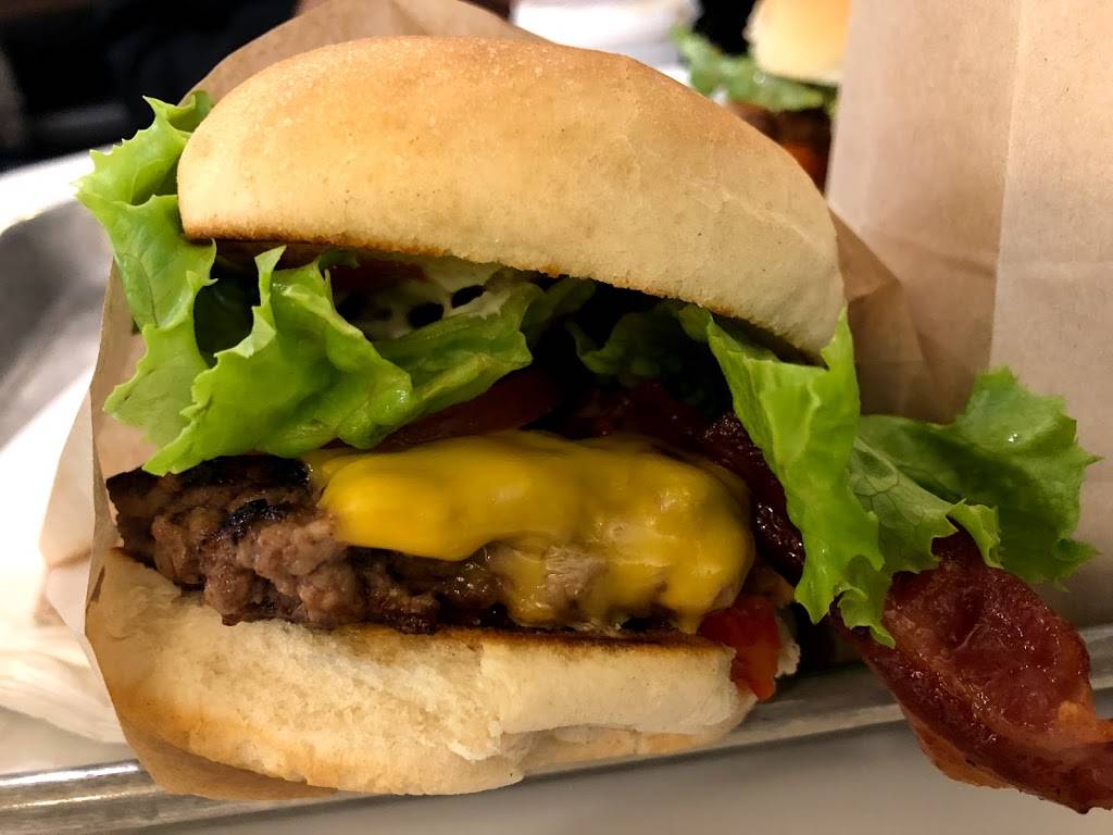 The Burgers Priest | restaurant | 435 Stone Rd W, Guelph, ON N1G 2X6, Canada | 5192656624 OR +1 519-265-6624