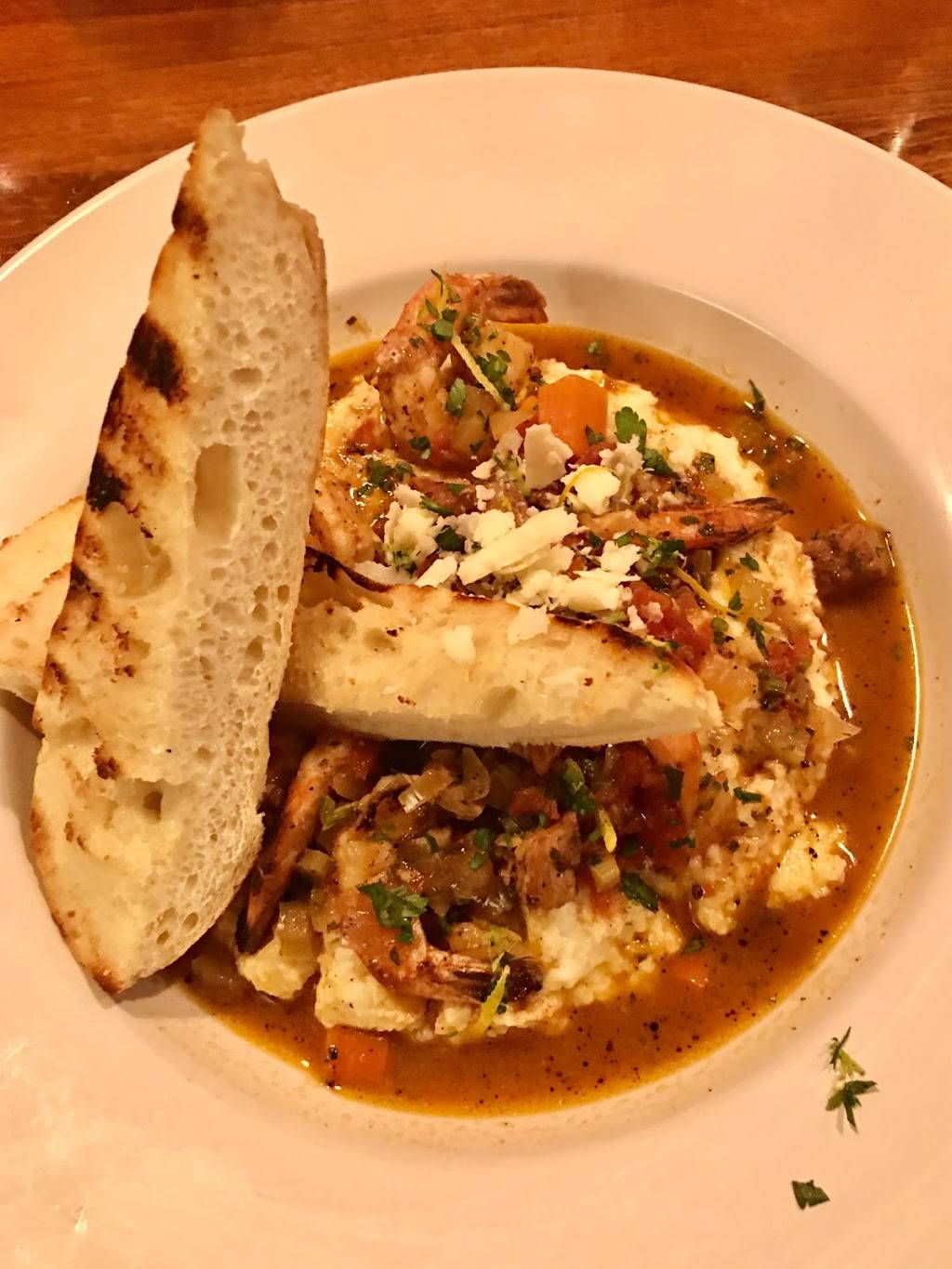 Crimson Oak Restaurant & Pub | restaurant | 51 N Madison Ave, North Vernon, IN 47265, USA | 8123526969 OR +1 812-352-6969