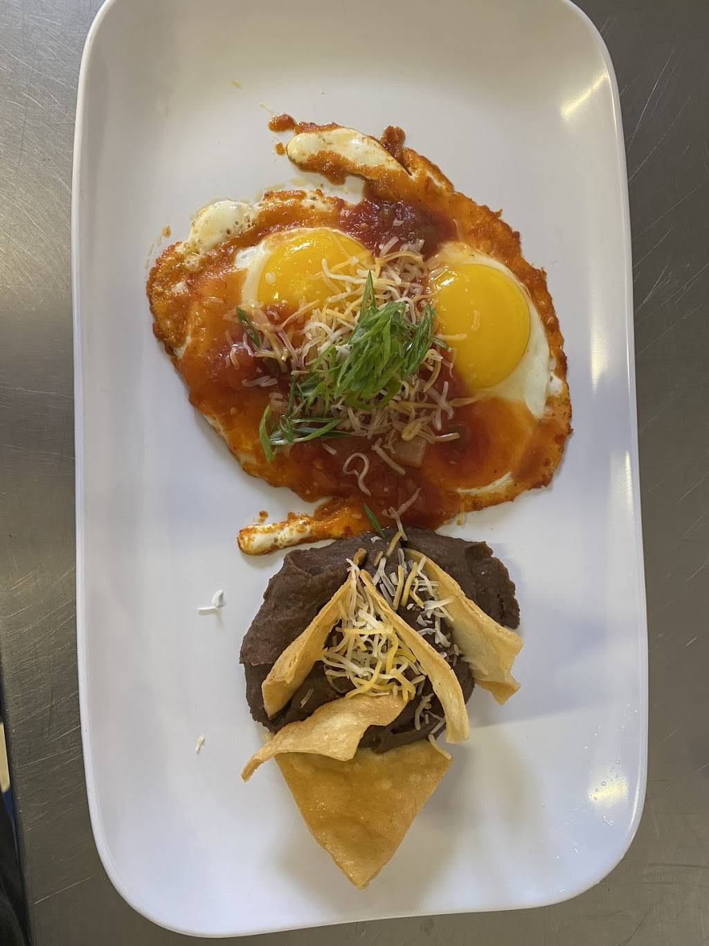 Samayoas Restaurant and Bakery | restaurant | 801 Broad St, Central Falls, RI 02863, USA | 4012193440 OR +1 401-219-3440