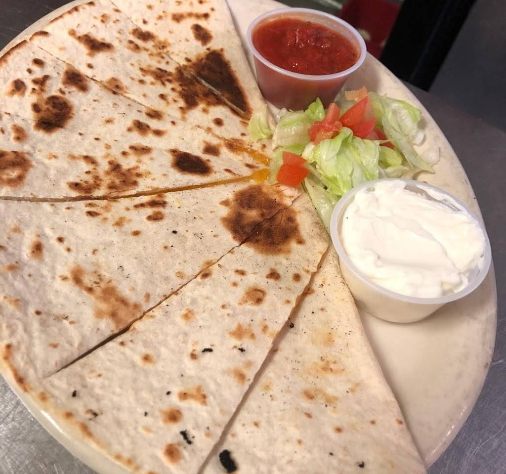 Zullys Bar & Grille | restaurant | 12634 IN-23, Granger, IN 46530, USA | 5744046085 OR +1 574-404-6085