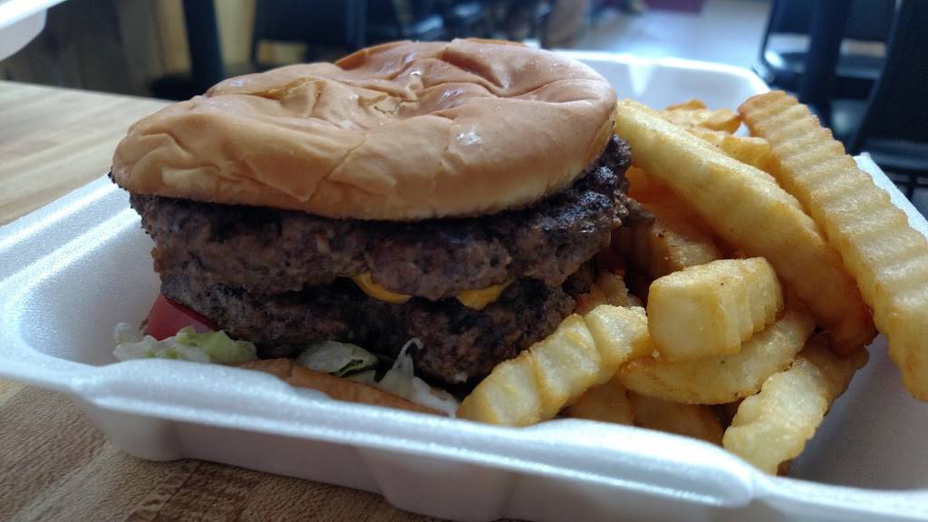 Burger Basket | restaurant | North High Street, 12821 US-79, Bells, TN 38006, USA | 7316632029 OR +1 731-663-2029