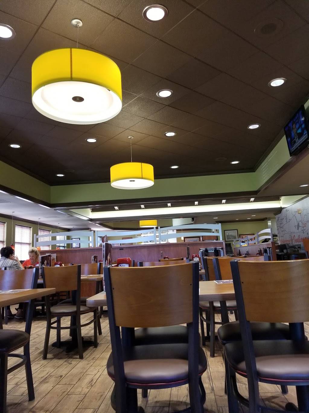 Dennys | restaurant | 844 East 1250 S, Haubstadt, IN 47639, USA | 8127686595 OR +1 812-768-6595