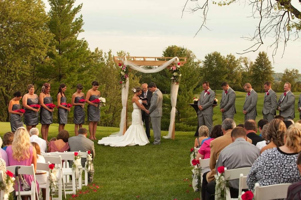 Dearborn Country Club | restaurant | 170 Country Club Rd, Aurora, IN 47001, USA | 8129261747 OR +1 812-926-1747