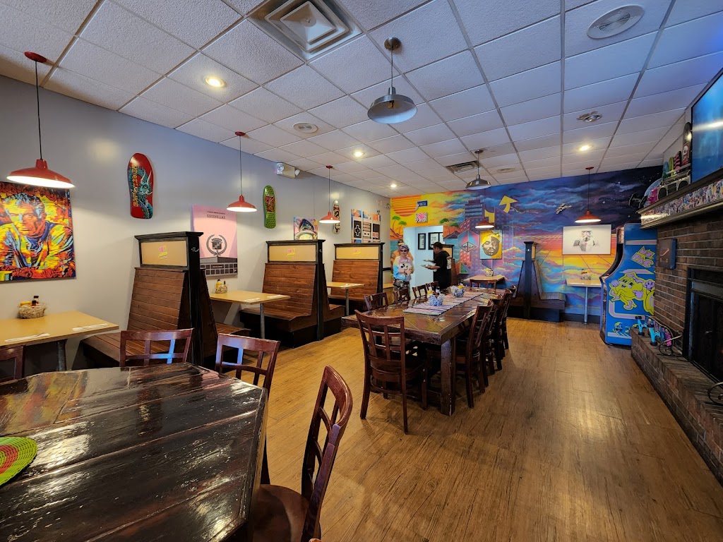 180 Burger Bistro | restaurant | 104 S Lafayette St, Greenville, MI 48838, USA | 6162322058 OR +1 616-232-2058