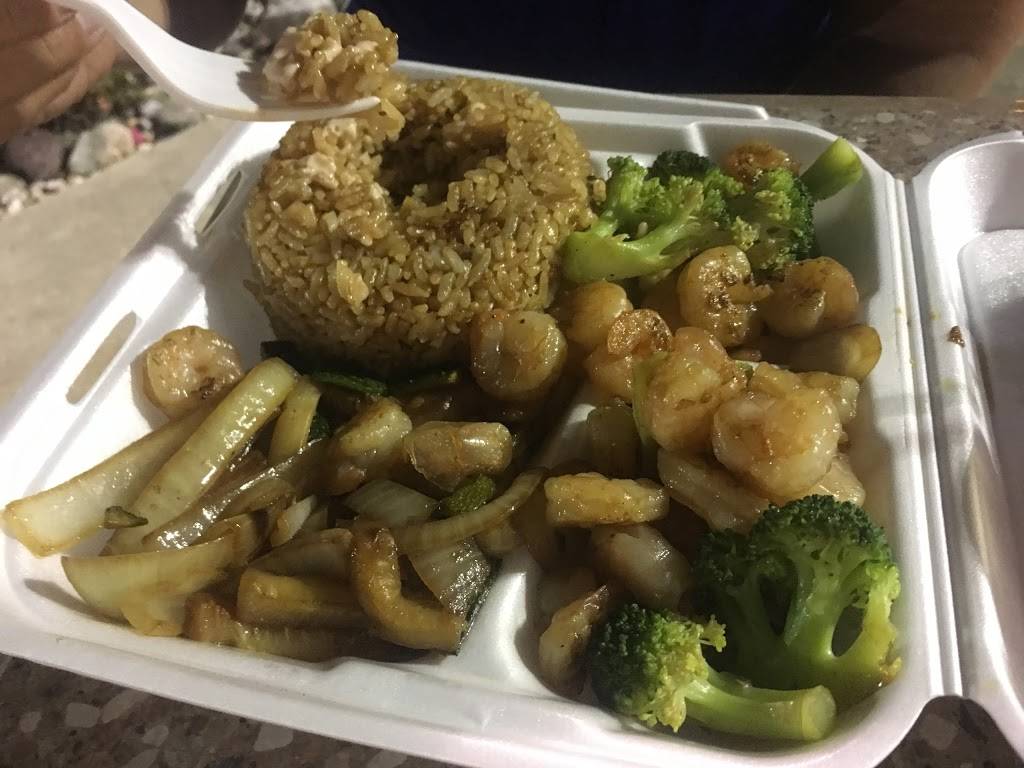 Tokyo Express | restaurant | 4501 Main St #3, South Brunswick, NC 28470, USA | 9107542711 OR +1 910-754-2711