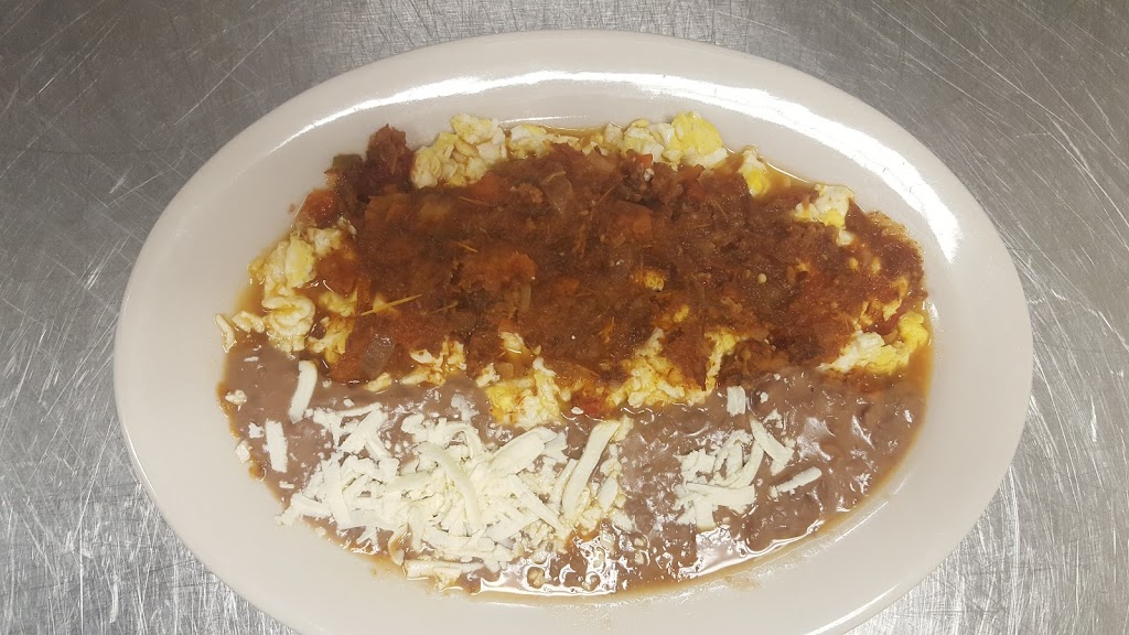 Chilaquiles y Más Laredo | restaurant | 3910 E Del Mar Blvd #204, Laredo, TX 78041, USA | 9565680254 OR +1 956-568-0254