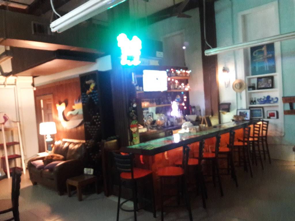 3 Doors Down Bar | restaurant | 102 20th St, Galveston, TX 77550, USA | 4095269171 OR +1 409-526-9171