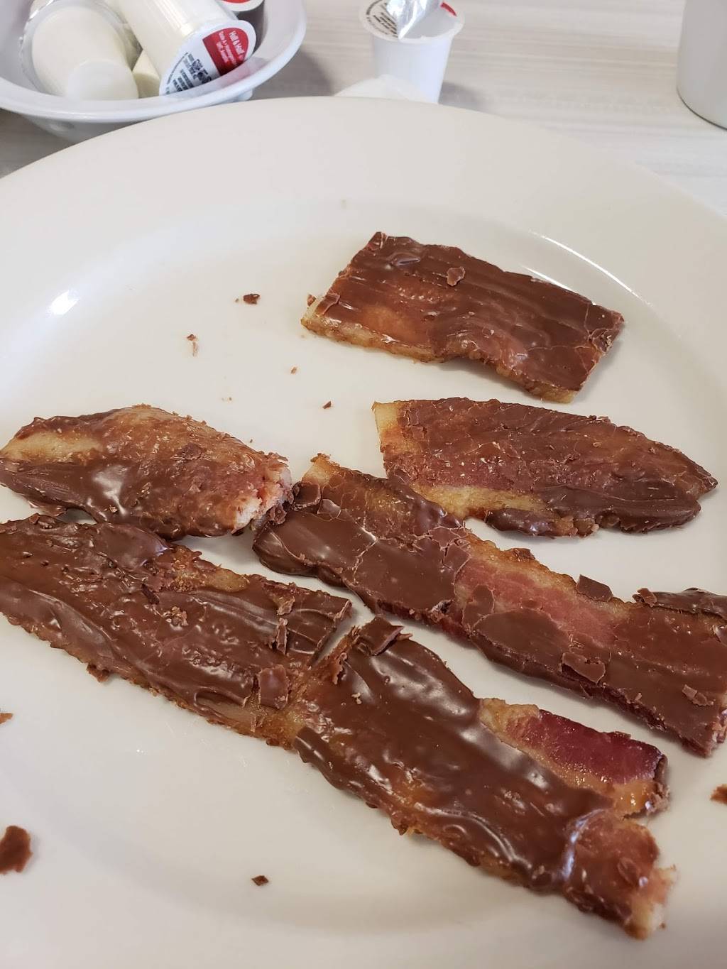 The Breakfast Place | restaurant | 137 East Ave, Tallmadge, OH 44278, USA | 3303344335 OR +1 330-334-4335