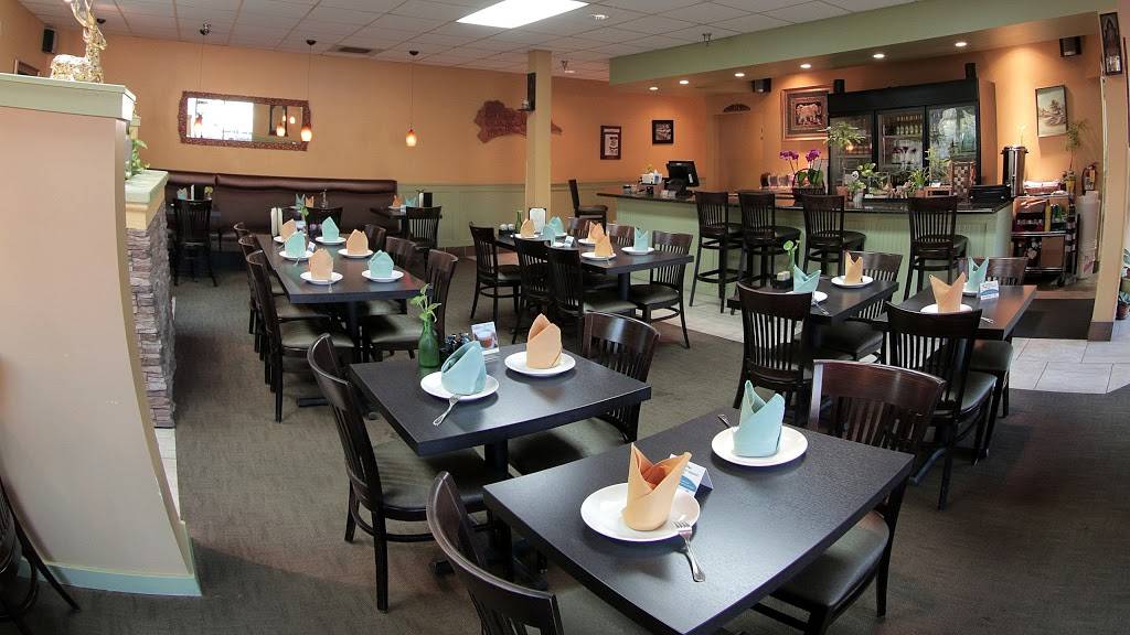 Meun Fan Thai Cafe | restaurant | 1819 Cliff Dr, Santa Barbara, CA 93109, USA | 8058829244 OR +1 805-882-9244
