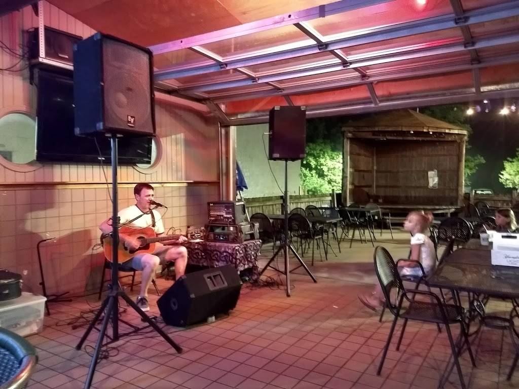 Coaches Gahanna | restaurant | 230 Granville St, Gahanna, OH 43230, USA | 6144764496 OR +1 614-476-4496