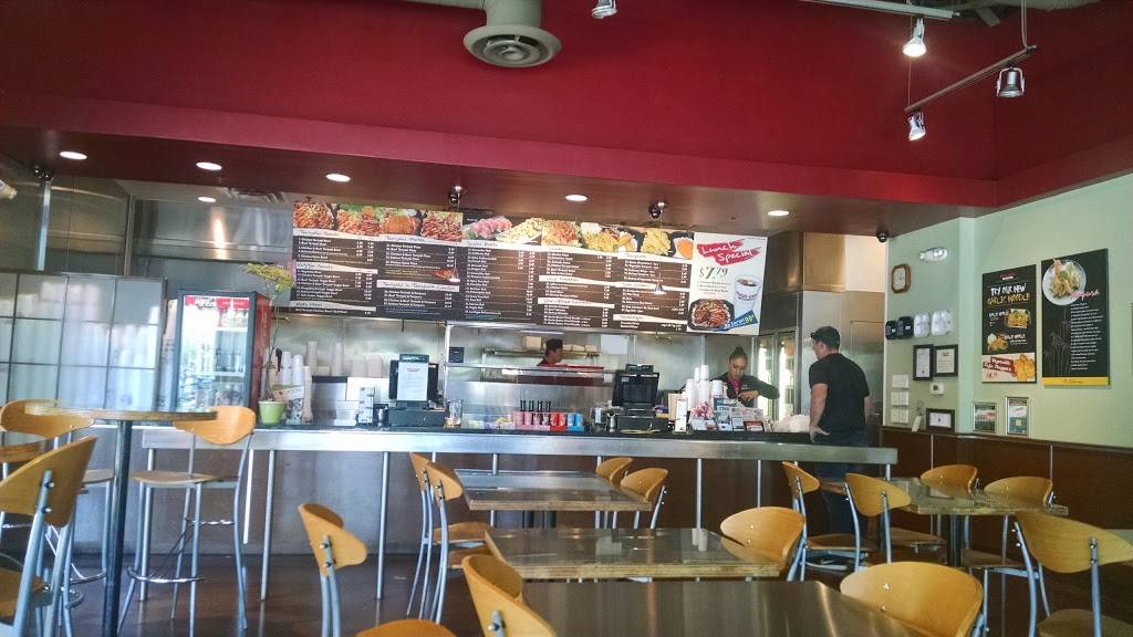 Yogis Grill | restaurant | 2450 W Happy Valley Rd #1155, Phoenix, AZ 85085, USA | 6237802222 OR +1 623-780-2222