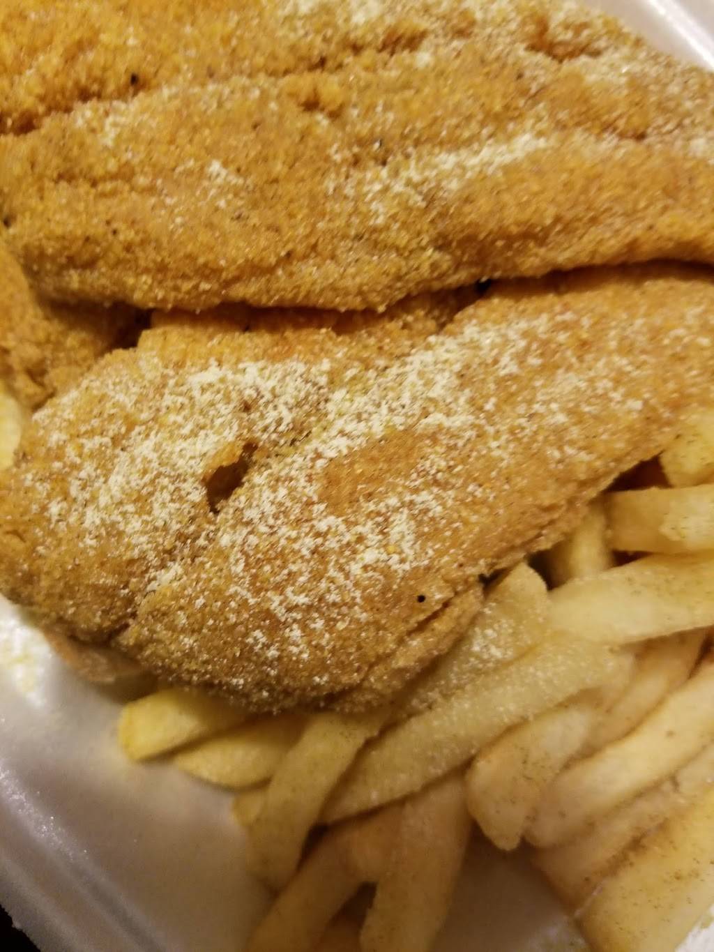 Pops Steak, Fish & Chicken | restaurant | 3651 S Grand Blvd, St. Louis, MO 63118, USA | 3147732500 OR +1 314-773-2500