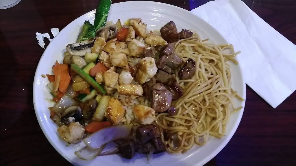 Saigon Fusion | restaurant | 16700 US-441, Mt Dora, FL 32757, USA | 3528004052 OR +1 352-800-4052