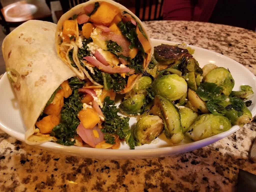 The Fairmount Cocktail Bar | restaurant | 2448 Fairmount Blvd, Cleveland, OH 44106, USA | 2162299463 OR +1 216-229-9463