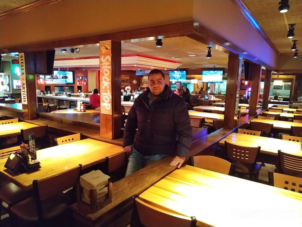 Applebees Grill + Bar | restaurant | 200 Ambersweet Way, Davenport, FL 33897, USA | 8634247900 OR +1 863-424-7900