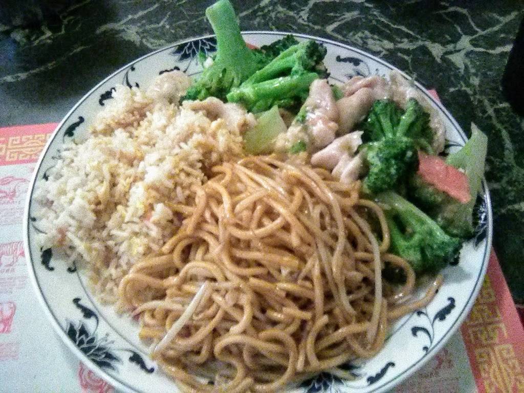 Bamboo Garden Restaurant | restaurant | 1650 E Hatch Rd, Ceres, CA 95307, USA | 2095311328 OR +1 209-531-1328