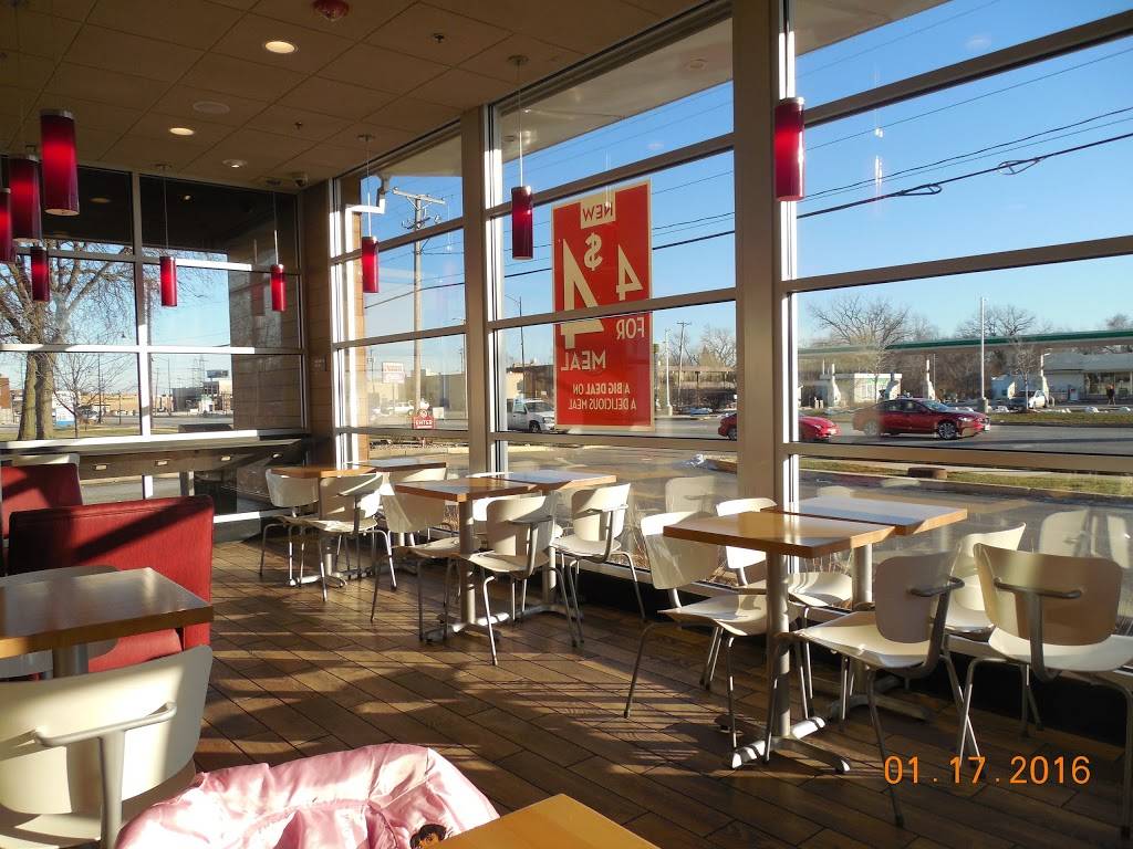 Wendys | restaurant | 7920 W 95th St, Hickory Hills, IL 60457, USA | 7084309525 OR +1 708-430-9525