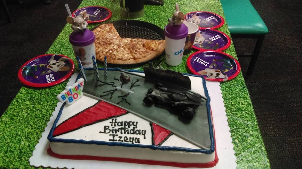 Chuck E. Cheese | restaurant | 4345 W Noble Ave, Visalia, CA 93277, USA | 5597333373 OR +1 559-733-3373