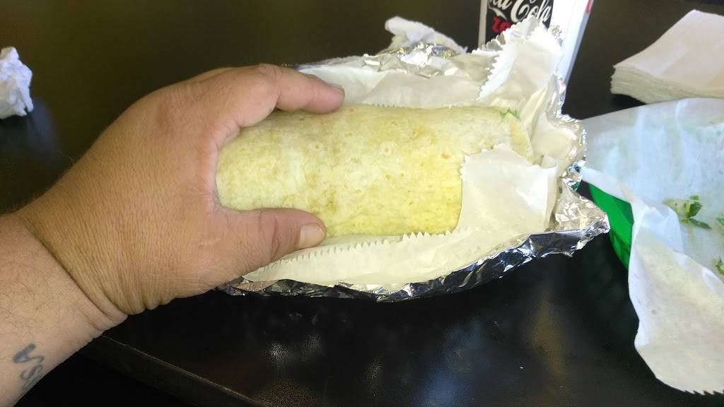 Taco Mobil | restaurant | 692 21st St, Vero Beach, FL 32960, USA | 7722052668 OR +1 772-205-2668