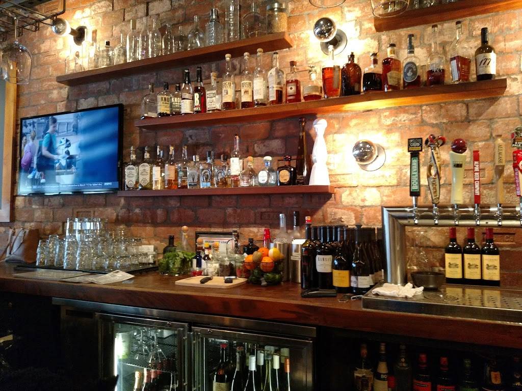 Laurel Tavern | restaurant | 11938 Ventura Blvd, Studio City, CA 91604, USA | 8185060777 OR +1 818-506-0777