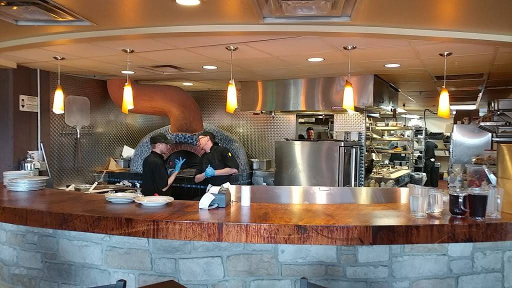 Colorado Mountain Brewery | restaurant | 600 S 21st St #180, Colorado Springs, CO 80904, USA | 7194668240 OR +1 719-466-8240