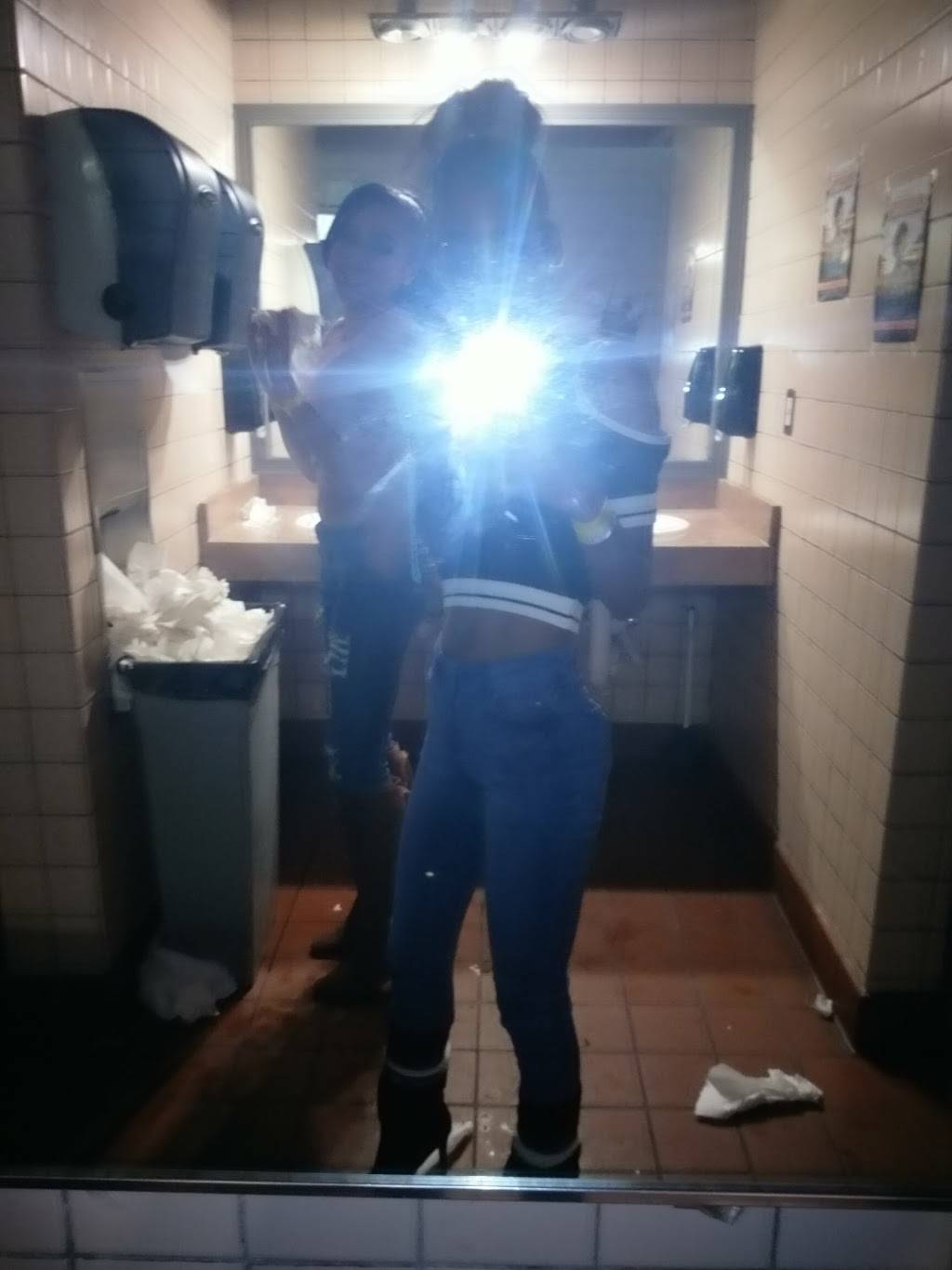 LED Ultra Lounge & Grill | night club | 901 W 6th Ave, Anchorage, AK 99501, USA | 9076778797 OR +1 907-677-8797