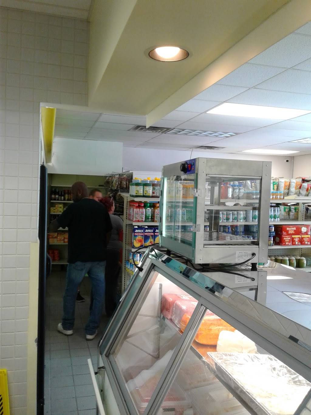 Gibbys Good Eats & Treats | restaurant | 800 4th Ave, Coraopolis, PA 15108, USA | 4122649866 OR +1 412-264-9866