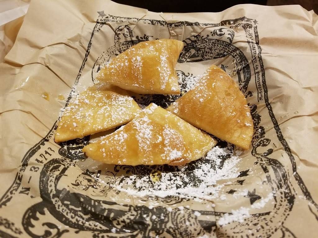 Illegal Petes DTC | restaurant | 5312 DTC Blvd #400, Greenwood Village, CO 80111, USA | 3037712277 OR +1 303-771-2277