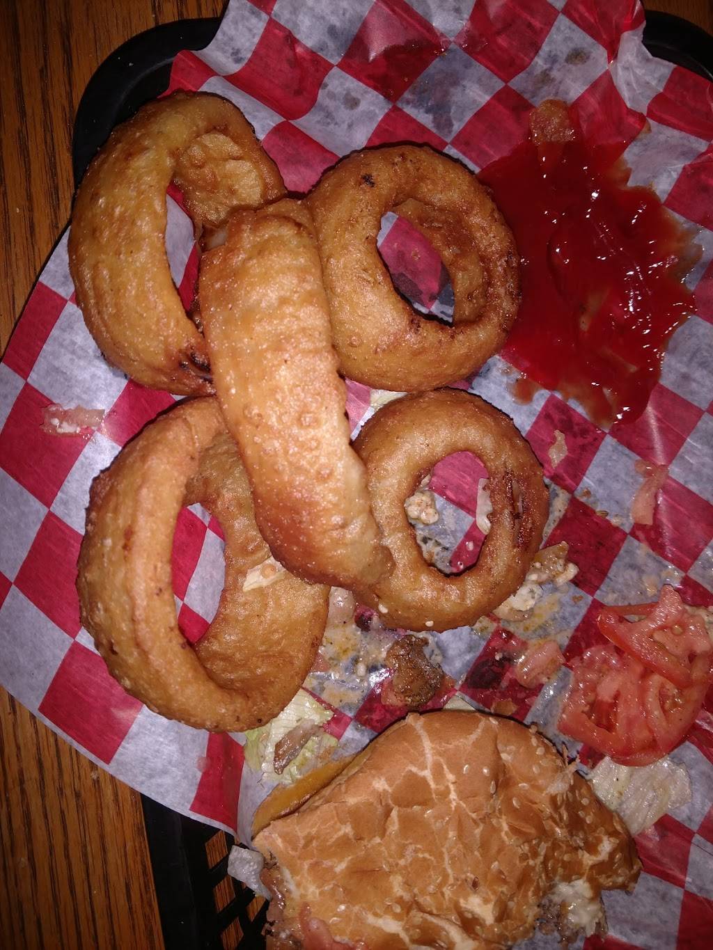 Factory Street Pub & Grill | restaurant | 205 N Tuscarawas Ave, Dover, OH 44622, USA | 3303649764 OR +1 330-364-9764